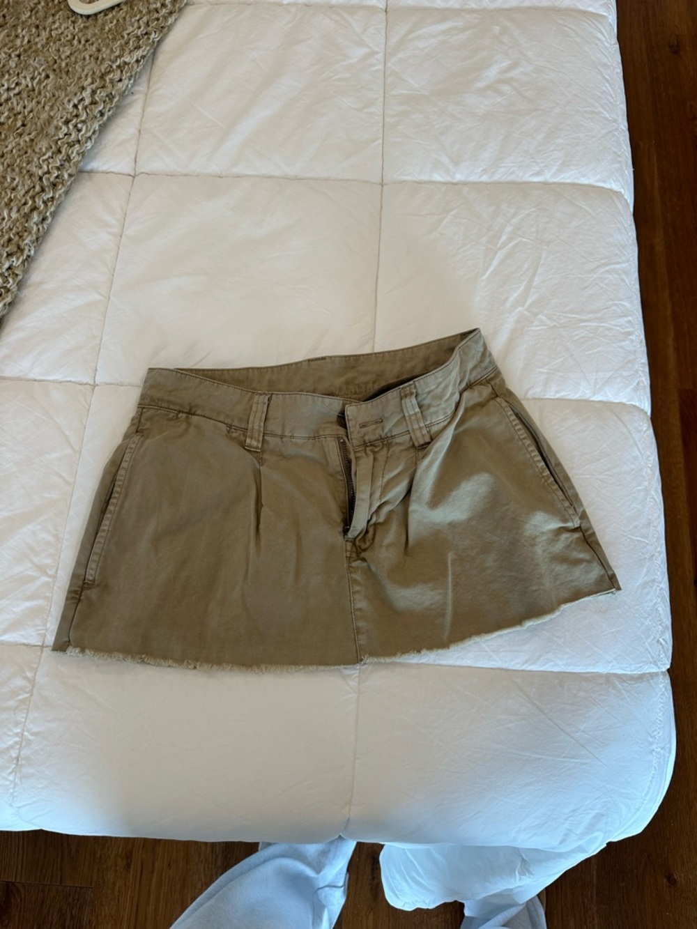 Women’s Khaki skirt